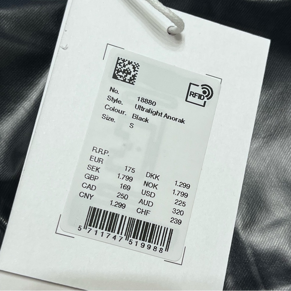 RAINS Ultralight Anorak Raincoat Jacket - Picture 12 of 13